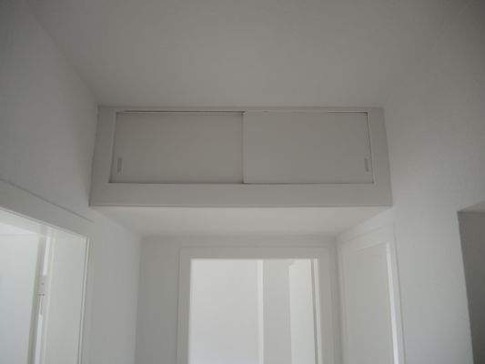 kleiner Einbauschrank