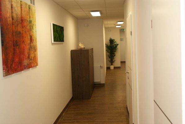 Zugang zu den Behandlungsräumen