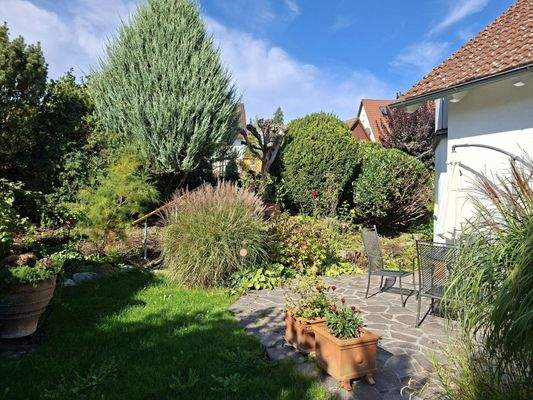 Garten mit Terrasse