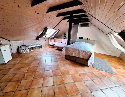 Schlafzimmer mit Klima OG