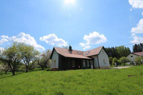 Ostansicht des Hauses/Obstgarten