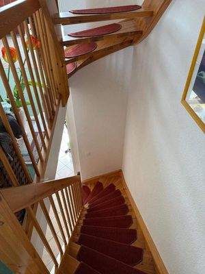 schwungvolles Treppenhaus.jpg