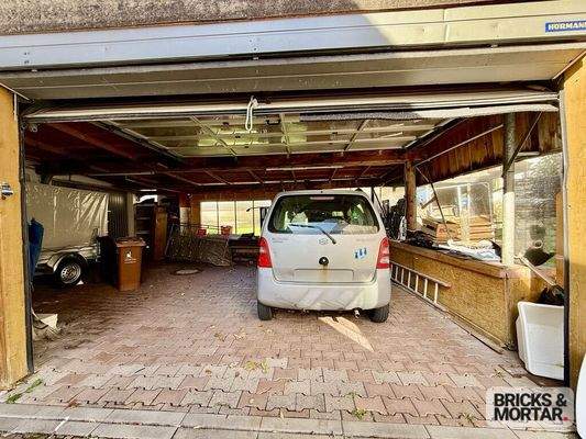 Carport mit Platz für 2 Autos