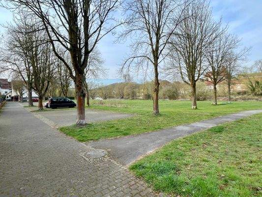 Fuldawiesen und öffentliche Parkflächen