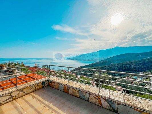 fa83d5eadfe84036a967dd20beb52ab1-original