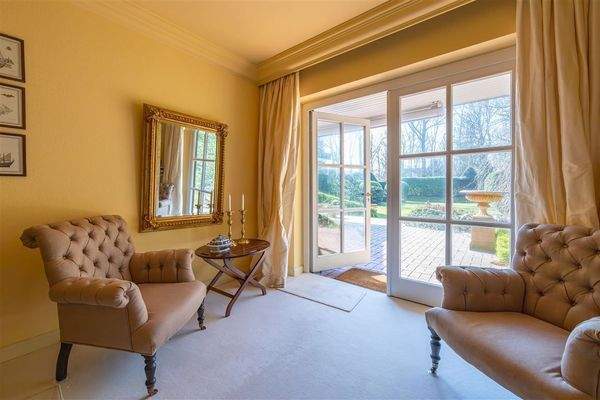 Den Ausblick aus dem Home-Office genießen