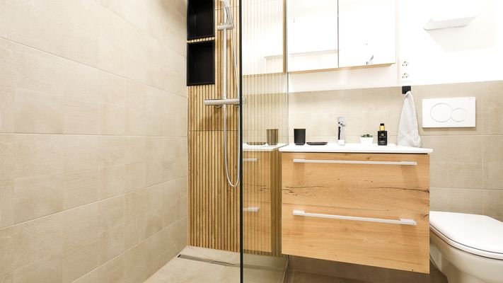 162 Bad, Dusche (1 von 1).jpg