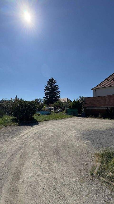 Lauta Garage, Lauta Stellplatz