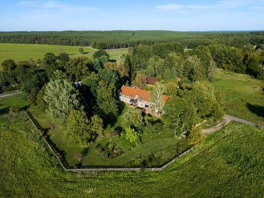 Das ca. 10.000 m² große Grundstück