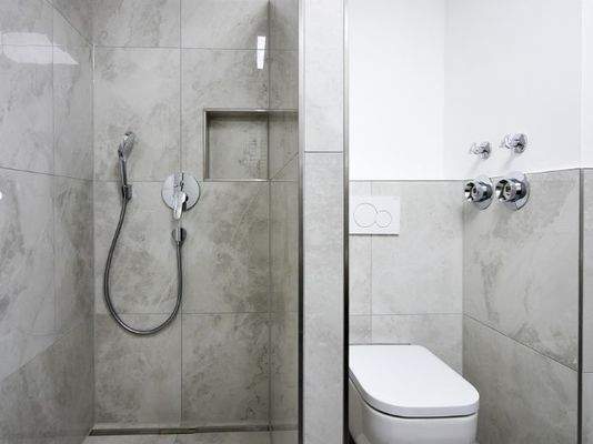 048 Bad Dusche (1 von 1)