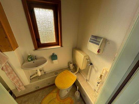 Abstellraum Im Treppenhaus zusätzliches WC