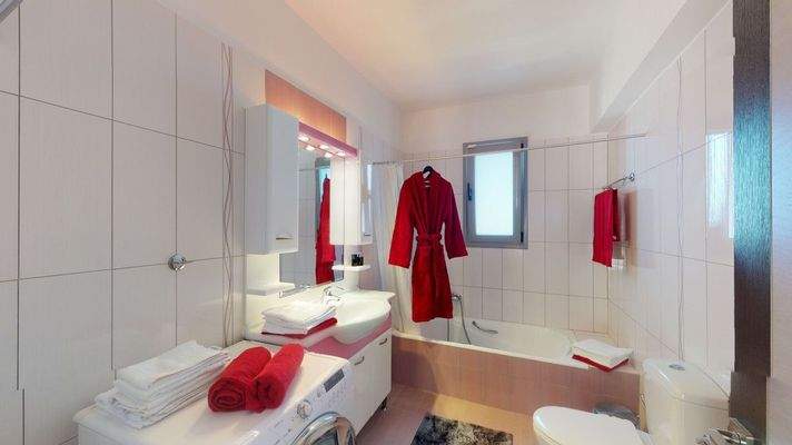 Badezimmer mit Tageslicht