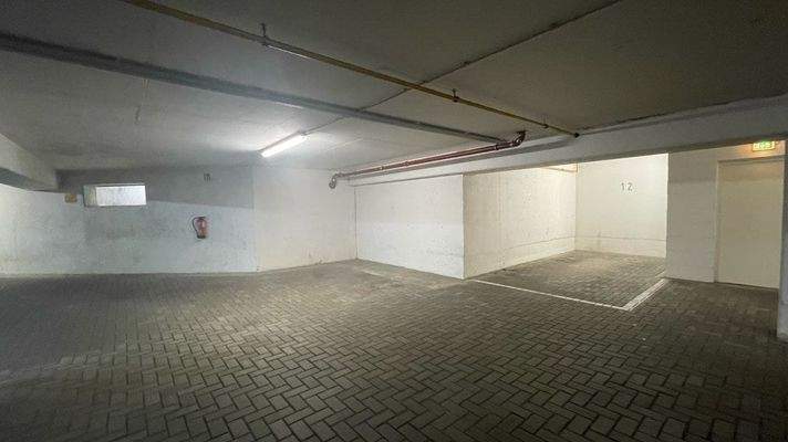 Tiefgaragenplatz