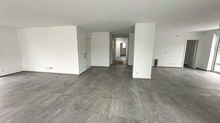 Wohnzimmer - Küche - Flur - WE 10