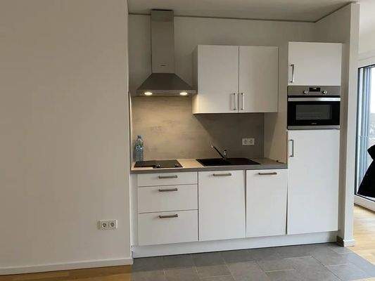 Beispielhafte Ausstattung Küche