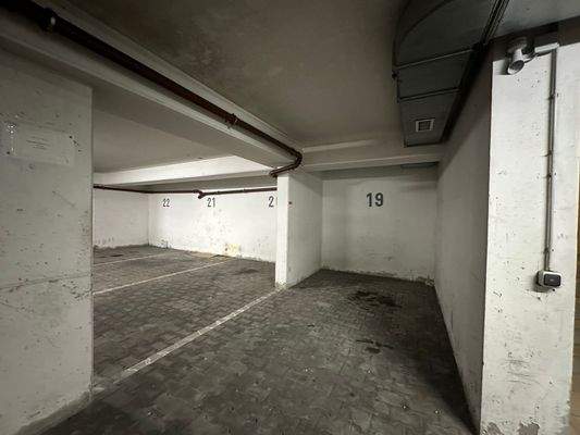 Tiefgaragenstellplatz