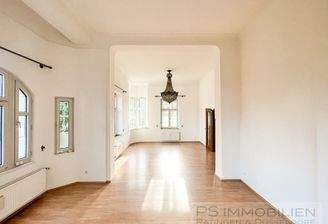 Blick durch Wohnbereich