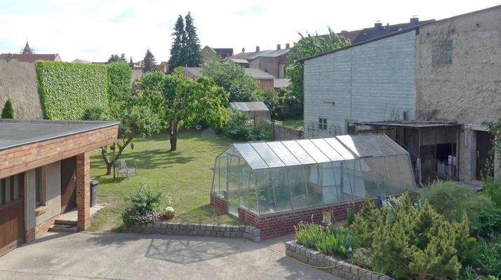 Hof, Garten, Gewächshaus