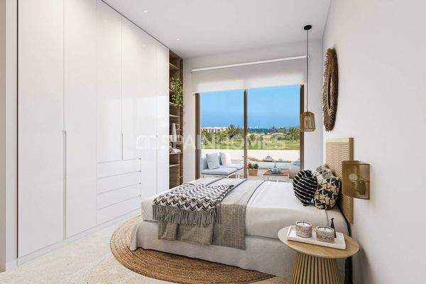 Stylish Flats with Sea Views in Los Alcázares Golf Resort