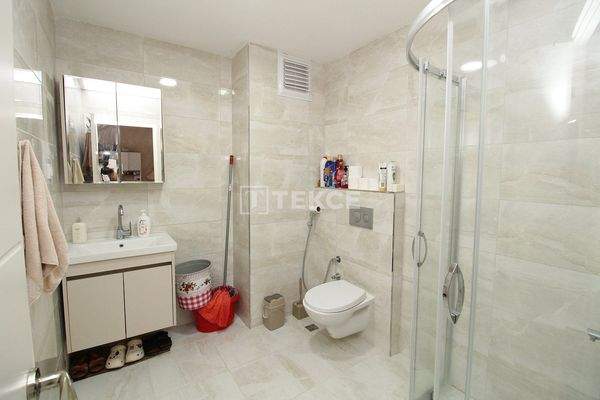 Furnished Apartment in a Complex with Pool in Yalova Çınarcık
