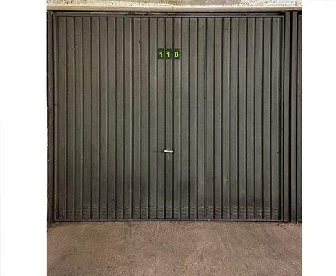 Garage von außen für