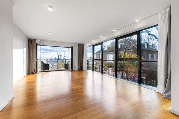 Lichtdurchfluteter Wohnbereich