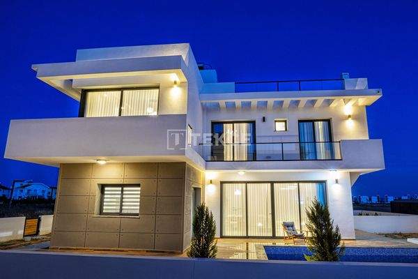 Elegant Houses Near the Beaches in North Cyprus Gazimağusa