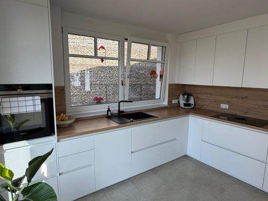 Hochwertige Einbauküche