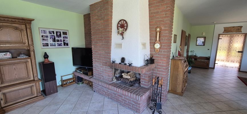 Kamin_EG