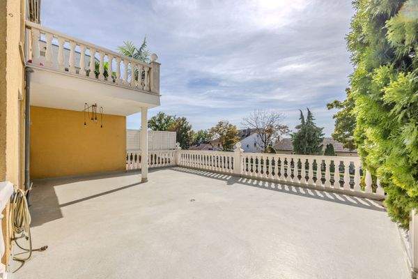 OG: Große Sonnenterrasse