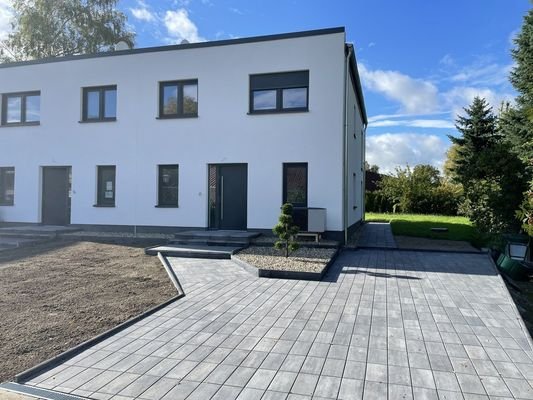 Haus A mit PkW-Stellplatz