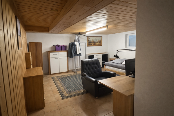 Kellerraum-separates Schlafzimmer