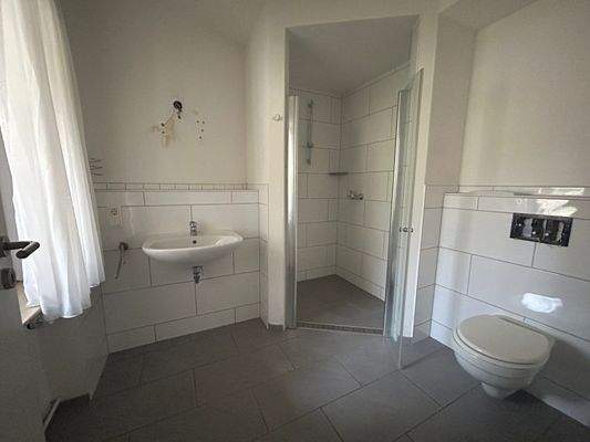 Bad Apartment Erdgeschoss