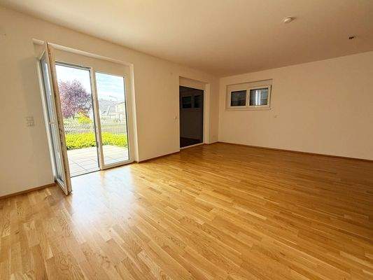 Wohnzimmer-Wohnküche EG