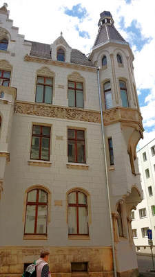 228ca331-e641-4ade-809e-8310a5a37a73