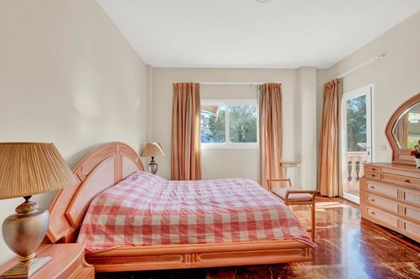 Bedroom in a villa for sale