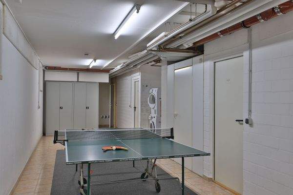 Gemeinschaftsraum/ Waschmaschine/ Zugang zur Sauna