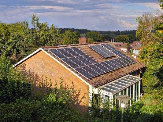 Solar- und Photovoltaikanlage.jpg