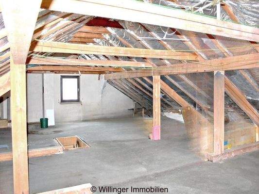 . Dachgeschoss ausbaubar inPixio