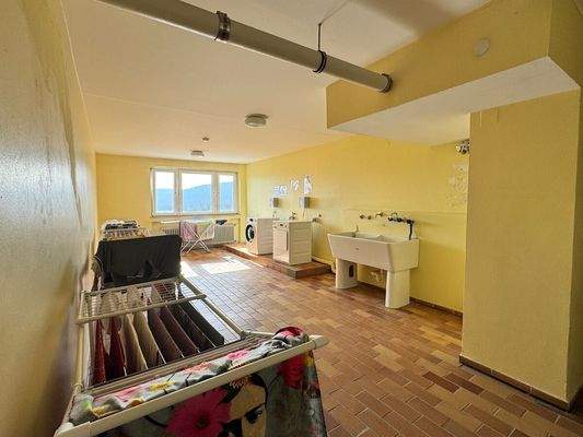 Trockenraum mit Münzautomaten