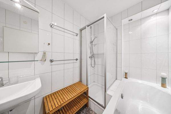 Klassisches Duschbad