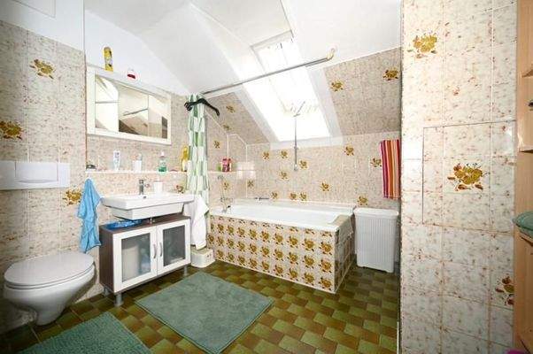 Badezimmer/WC DG