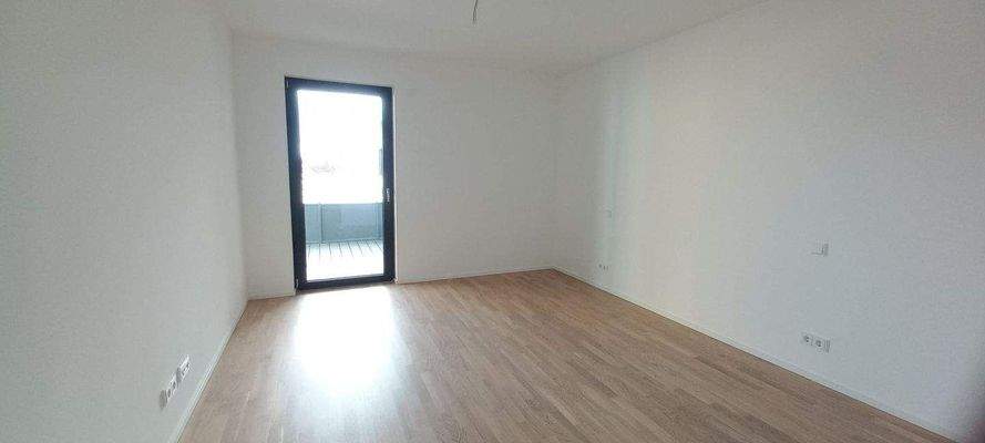 Schlafzimmer mit Balkonzugang