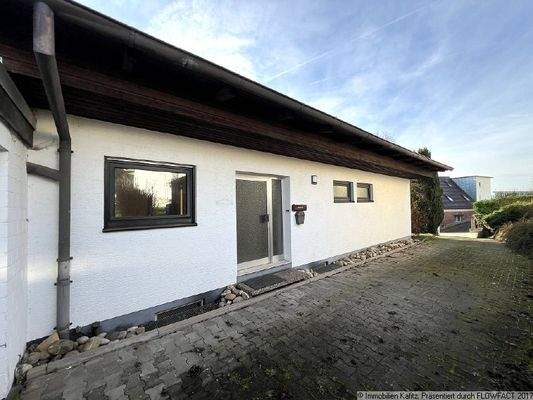 Vorderseite mit Eingang