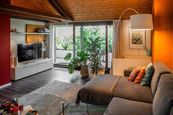 DG - Wohnzone mit Zugang zur Dachterrasse
