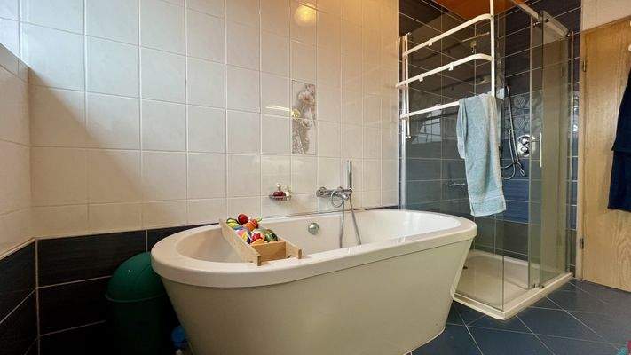 Familienbad im Obergeschoss