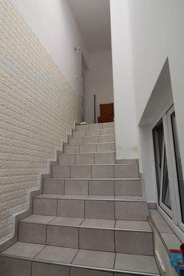 EG Treppe zur Dachterrasse