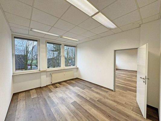 Einzelbüro mit zwei Zugangsmöglichkeiten