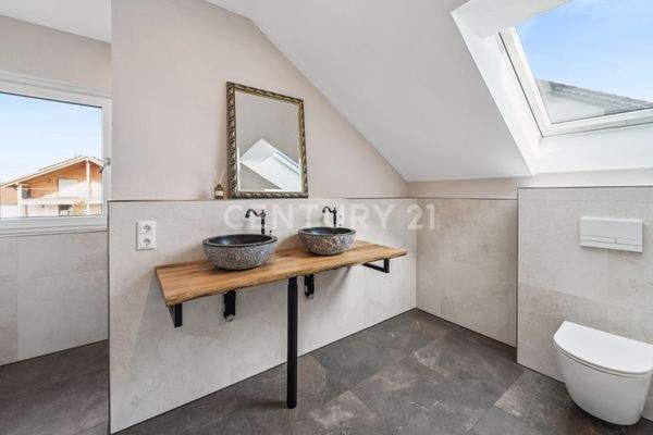 Badezimmer im 1. Obergeschoss