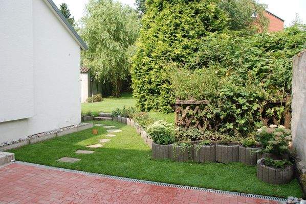 Terrasse und Garten zur EG-Wohnung